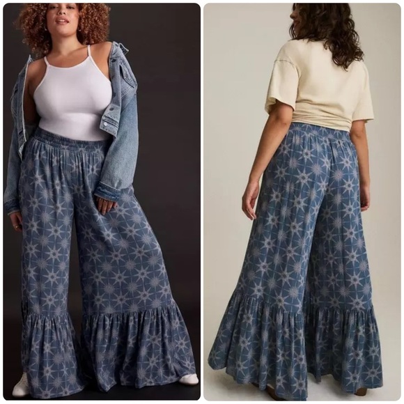 NEW Torrid Festi Tiered Flare Pull-on Pants Star Grid China Blue 4X Boho HIppie - Picture 1 of 14